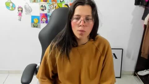 Snapshot of stefan_litleee chatting on 02/19/25, 03:06 julieth-cancer online show from 02/19/25, 03:06