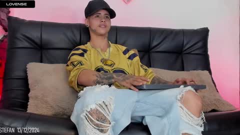 Snapshot of stefan_wonder_ chatting on 12/13/24, 03:11 Wonder online show from 12/13/24, 03:11