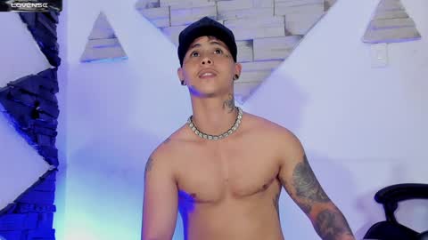 Snapshot of stefan_wonder_ chatting on 12/26/24, 06:22 Wonder online show from 12/26/24, 06:22