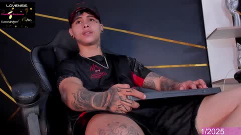 Snapshot of stefan_wonder_ chatting on 01/22/25, 02:24 Wonder online show from 01/22/25, 02:24