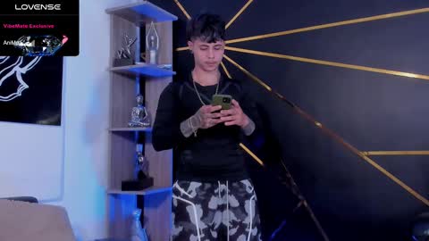 Snapshot of stefan_wonder_ chatting on 02/27/25, 01:17 Wonder online show from 02/27/25, 01:17