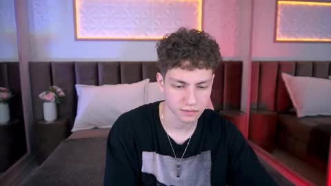 Snapshot of stefanbev chatting on 02/07/26, 08:45 Esrefan online show from 02/07/26, 08:45