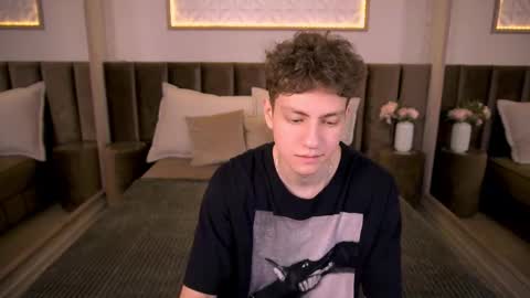 Snapshot of stefanbev chatting on 02/12/26, 07:53 Esrefan online show from 02/12/26, 07:53