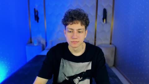 Snapshot of stefanbev chatting on 02/16/26, 07:32 Esrefan online show from 02/16/26, 07:32