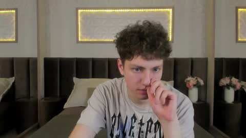 Snapshot of stefanbev chatting on 02/27/26, 07:58 Esrefan online show from 02/27/26, 07:58