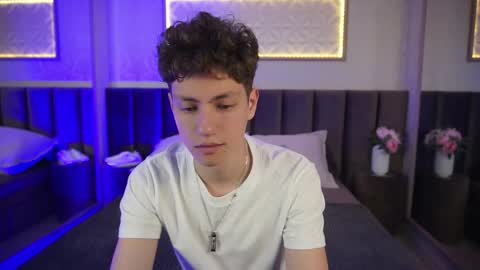 Esrefan online show from 03/29/26, 07:58