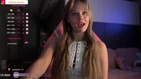 Stefanie online show from 01/28/25, 08:26