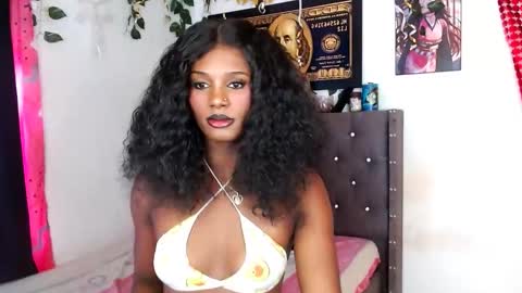 Snapshot of stefanny_2001 chatting on 10/14/25, 05:25 stefanny beautiful online show from 10/14/25, 05:25