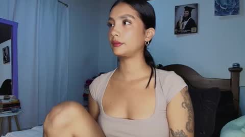 Im MiaIts my first day here  online show from 12/20/25, 12:40