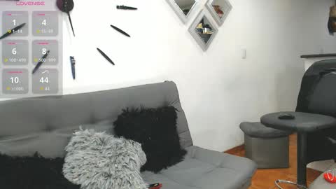 Stefy Milf online show from 10/17/25, 10:56