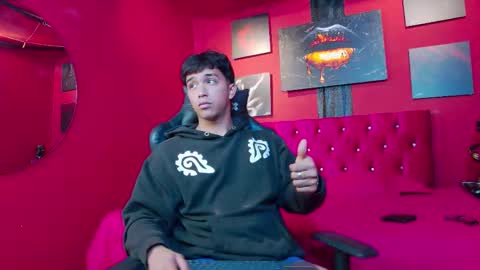 Stefano online show from 12/17/25, 07:31