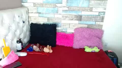 Stefan online show from 02/12/25, 03:29