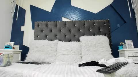 Stefany  online show from 11/27/25, 03:03