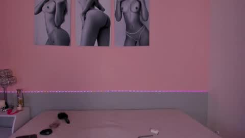 Stefany online show from 03/22/26, 12:19