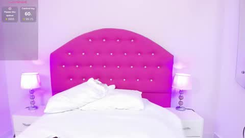 Stefany Gomez  online show from 12/17/25, 04:07