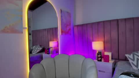 STEFANY online show from 04/23/26, 08:22