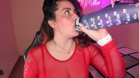 stefany online show from 02/17/25, 04:15