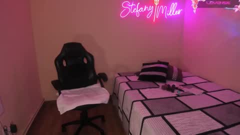 stefany online show from 02/27/25, 09:11