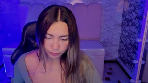 steffany_v online show from 04/21/26, 01:42