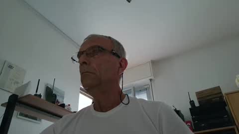 Snapshot of stefi444466 chatting on 06/02/26, 05:42 stefi444466 online show from 06/02/26, 05:42