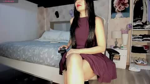 Snapshot of stefi_alizon chatting on 07/18/26, 08:12 Zuly online show from 07/18/26, 08:12