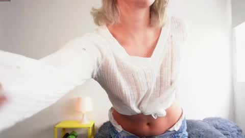 Stef online show from 04/10/26, 06:01