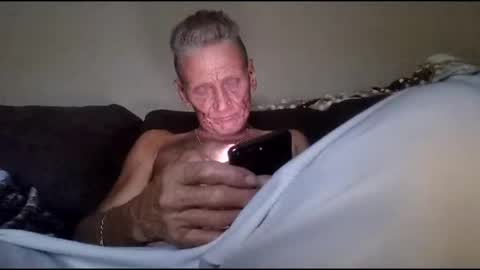 stefy1037 online show from 04/15/26, 07:48