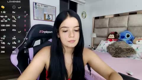 Snapshot of stefy810675 chatting on 06/18/26, 11:53 Stefany online show from 06/18/26, 11:53