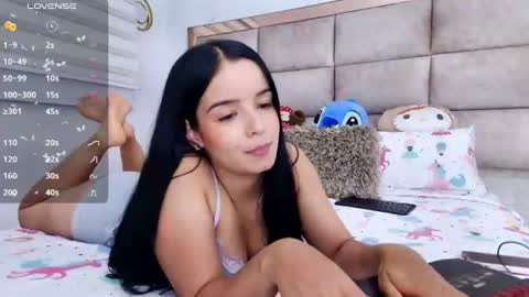Snapshot of stefy810675 chatting on 06/24/26, 12:53 Stefany online show from 06/24/26, 12:53