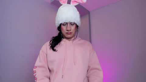 Stefany Bratz online show from 04/14/26, 05:02