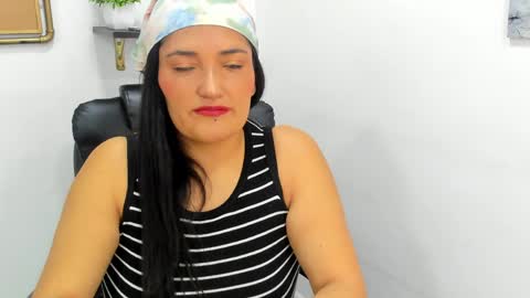 Stefy  online show from 05/02/26, 04:01