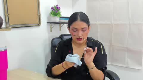 Stefy  online show from 05/05/26, 07:33