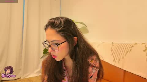 Snapshot of stefyww chatting on 04/18/26, 10:32 Stefy online show from 04/18/26, 10:32