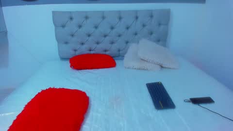 Snapshot of steicy_lan chatting on 02/15/25, 09:48 steicy_lan online show from 02/15/25, 09:48