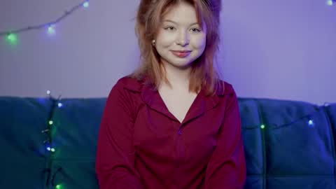 Snapshot of stela_vanila chatting on 12/19/25, 11:12 Stella online show from 12/19/25, 11:12