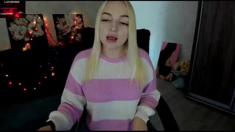 Stella  Cox online show from 10/26/25, 08:09