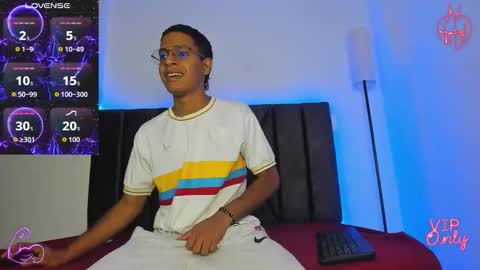 Snapshot of stella_drake chatting on 02/13/26, 01:18 Drake online show from 02/13/26, 01:18