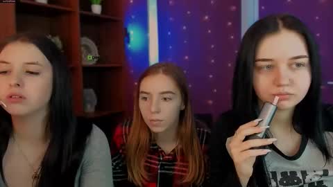 Snapshot of stella_flower chatting on 02/04/26, 12:22 stella_flower online show from 02/04/26, 12:22