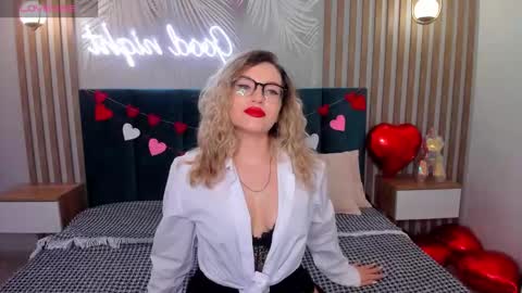 Snapshot of stellaalluring chatting on 02/17/26, 01:57 Stella online show from 02/17/26, 01:57