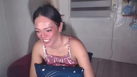 stella online show from 03/11/25, 09:04