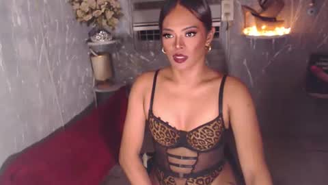 stella online show from 09/23/25, 02:20