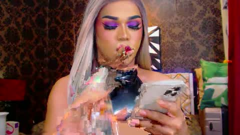 Snapshot of stellagrayts chatting on 01/10/25, 12:58 CALL ME STELLA online show from 01/10/25, 12:58