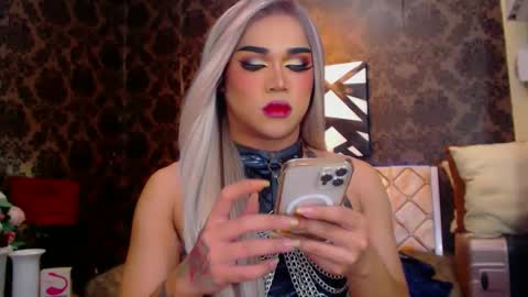 Snapshot of stellagrayts chatting on 01/16/25, 09:27 CALL ME STELLA online show from 01/16/25, 09:27