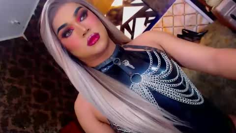 Snapshot of stellagrayts chatting on 01/18/25, 12:57 CALL ME STELLA online show from 01/18/25, 12:57