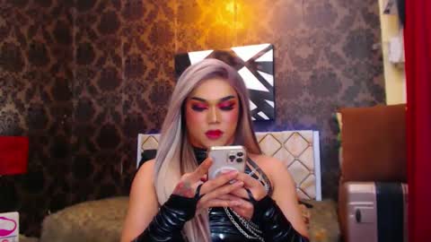 Snapshot of stellagrayts chatting on 02/09/25, 12:41 CALL ME STELLA online show from 02/09/25, 12:41