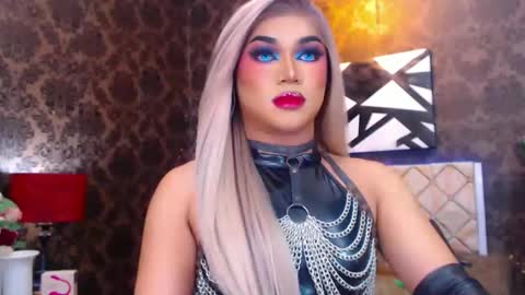 Snapshot of stellagrayts chatting on 02/15/25, 09:16 CALL ME STELLA online show from 02/15/25, 09:16