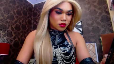 Snapshot of stellagrayts chatting on 02/27/25, 03:48 CALL ME STELLA online show from 02/27/25, 03:48