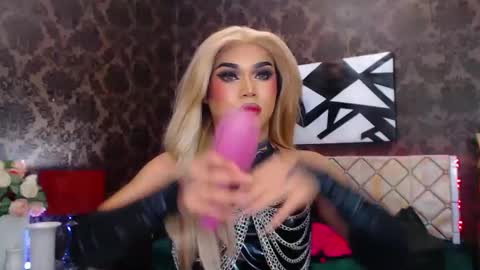 Snapshot of stellagrayts chatting on 03/12/25, 12:26 CALL ME STELLA online show from 03/12/25, 12:26