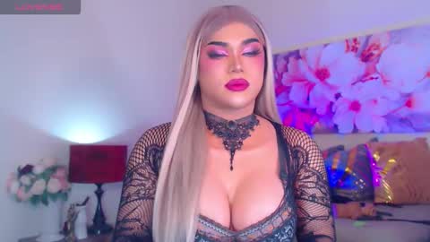 Snapshot of stellagrayts chatting on 09/30/25, 06:02 CALL ME STELLA online show from 09/30/25, 06:02