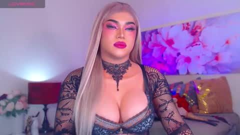 Snapshot of stellagrayts chatting on 10/01/25, 06:14 CALL ME STELLA online show from 10/01/25, 06:14